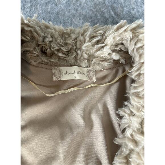 Altar'd State Womens‎ Brown Open Front Faux Fur Sleeveless Vest Size Small - Picture 2 of 10